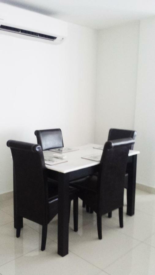 Cherloft@Samsuria Beach Residences Kampung Sungai Ular Exterior photo