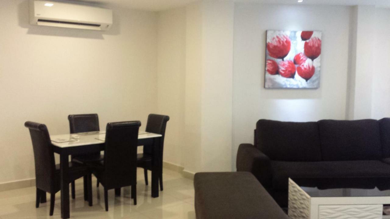 Cherloft@Samsuria Beach Residences Kampung Sungai Ular Exterior photo